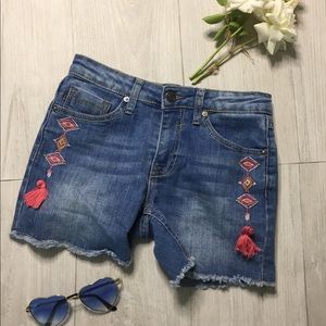 Girls 14 Jean Mid-Shorts Patterned Stitches EUC